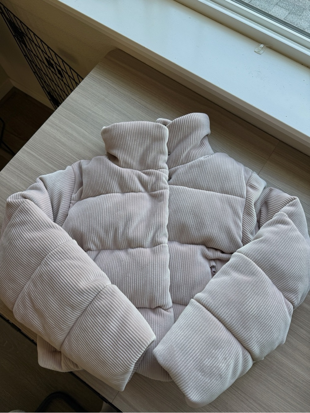 ALO Yoga Dusty Rose Corduroy Puffer Jacket